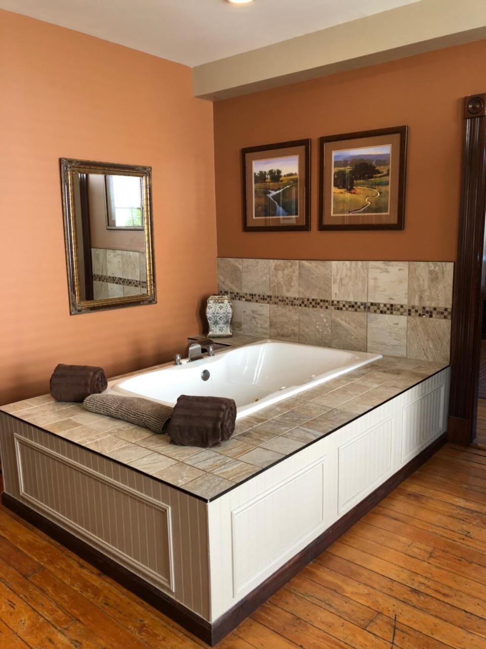 Bed and Breakfast Weller Haus Bed, Breakfast & Event Center Bellevue Esterno foto